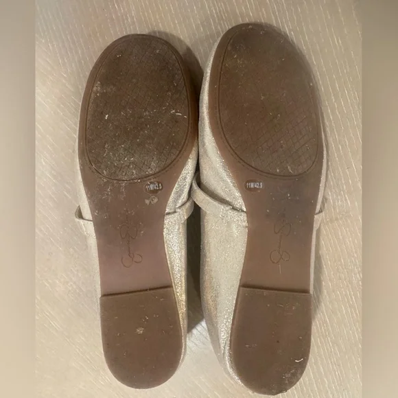 Jessica Simpson Silver Glitter Flats - Picture 2 of 2